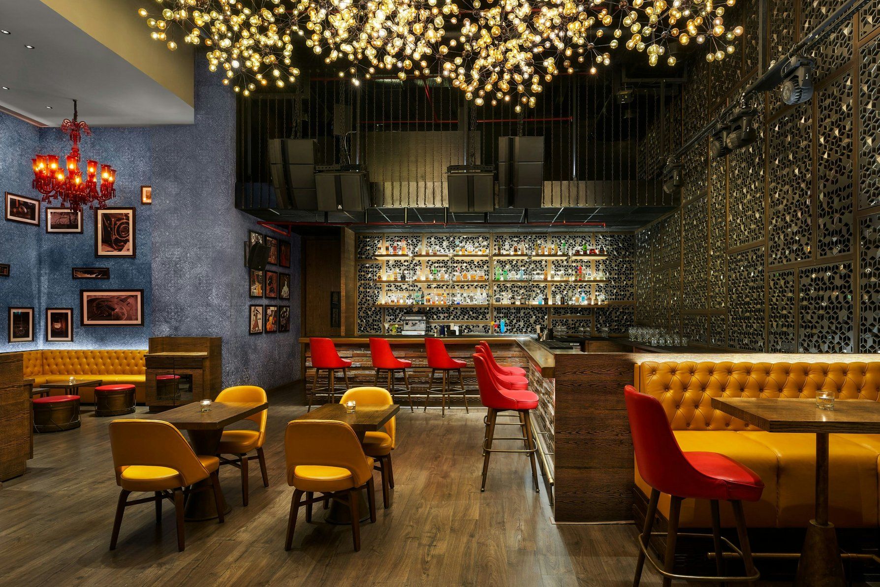 Vandal - Lounge - Bar Area