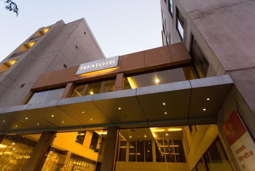 undefined Treatotel Hotel 6