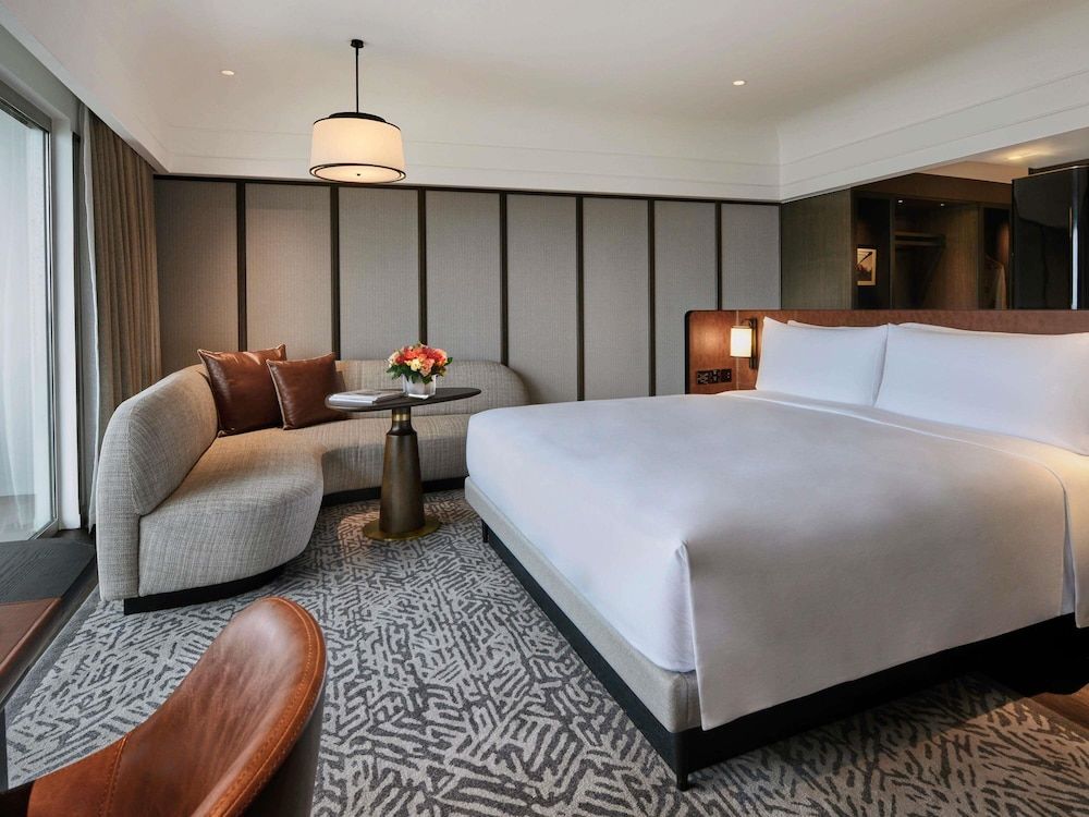 Fairmont Gold Marina Bay, 1 King, Marina Bay View, Fairmont Gold Lounge Access