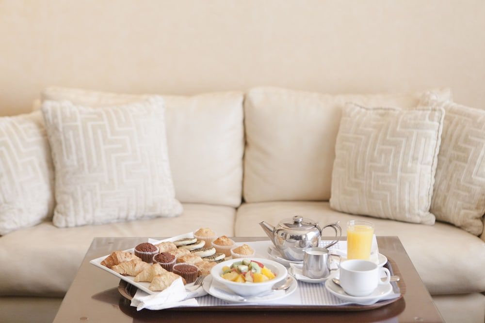 undefined Mayflower Hotel 4