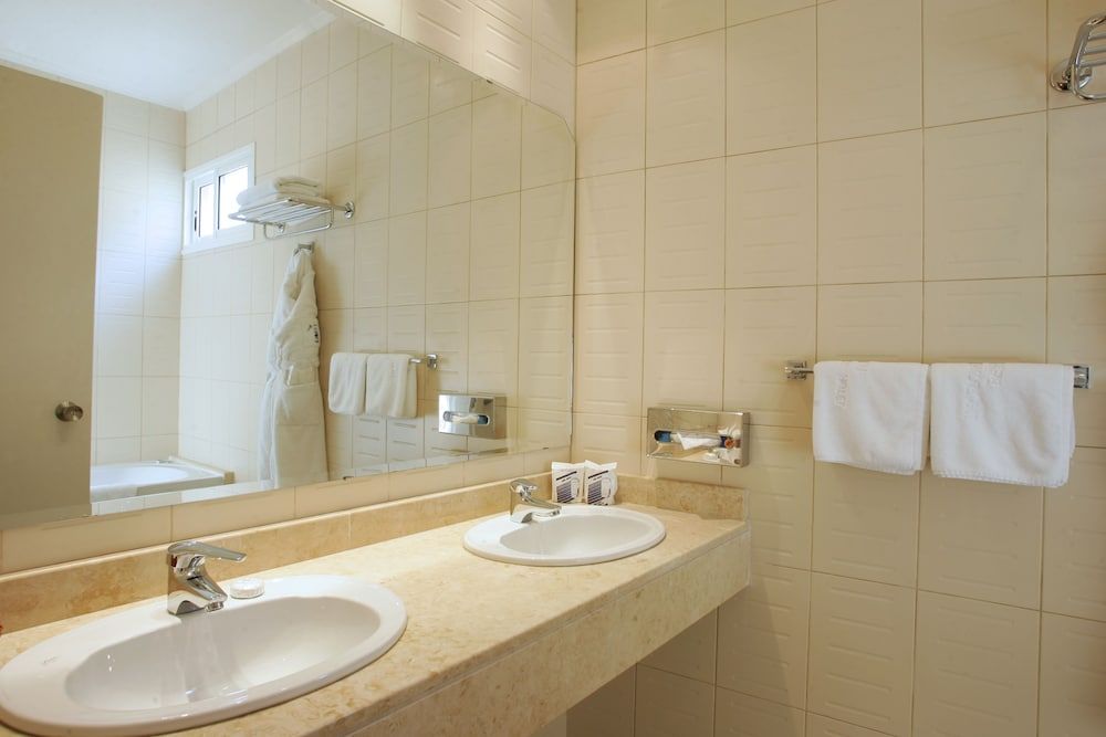 undefined Mayflower Hotel 9