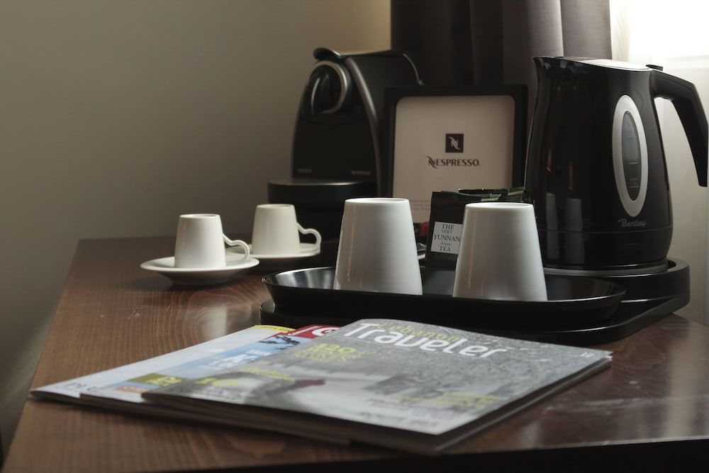 Plaza Hotel Standard Double Room 5