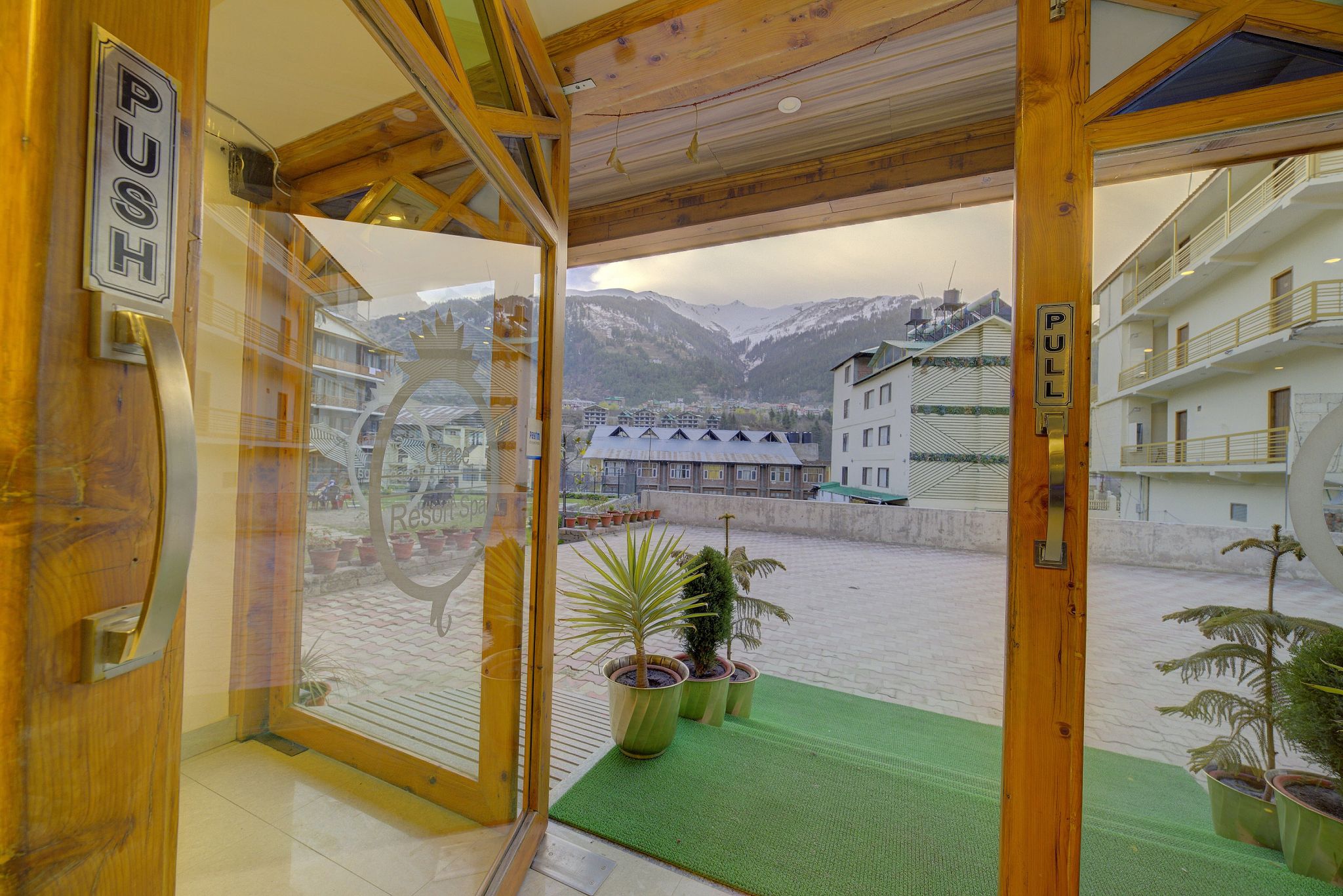 Grace Resort and Spa, Manali (A Mountain View Resort)