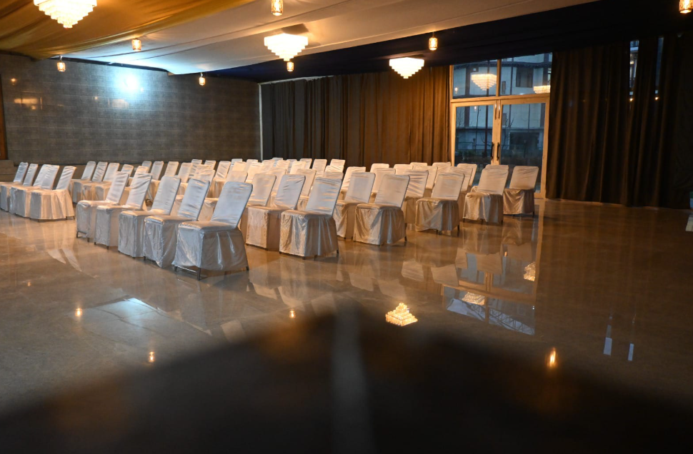 Grace Resort and Spa, Manali (A Mountain View Resort)