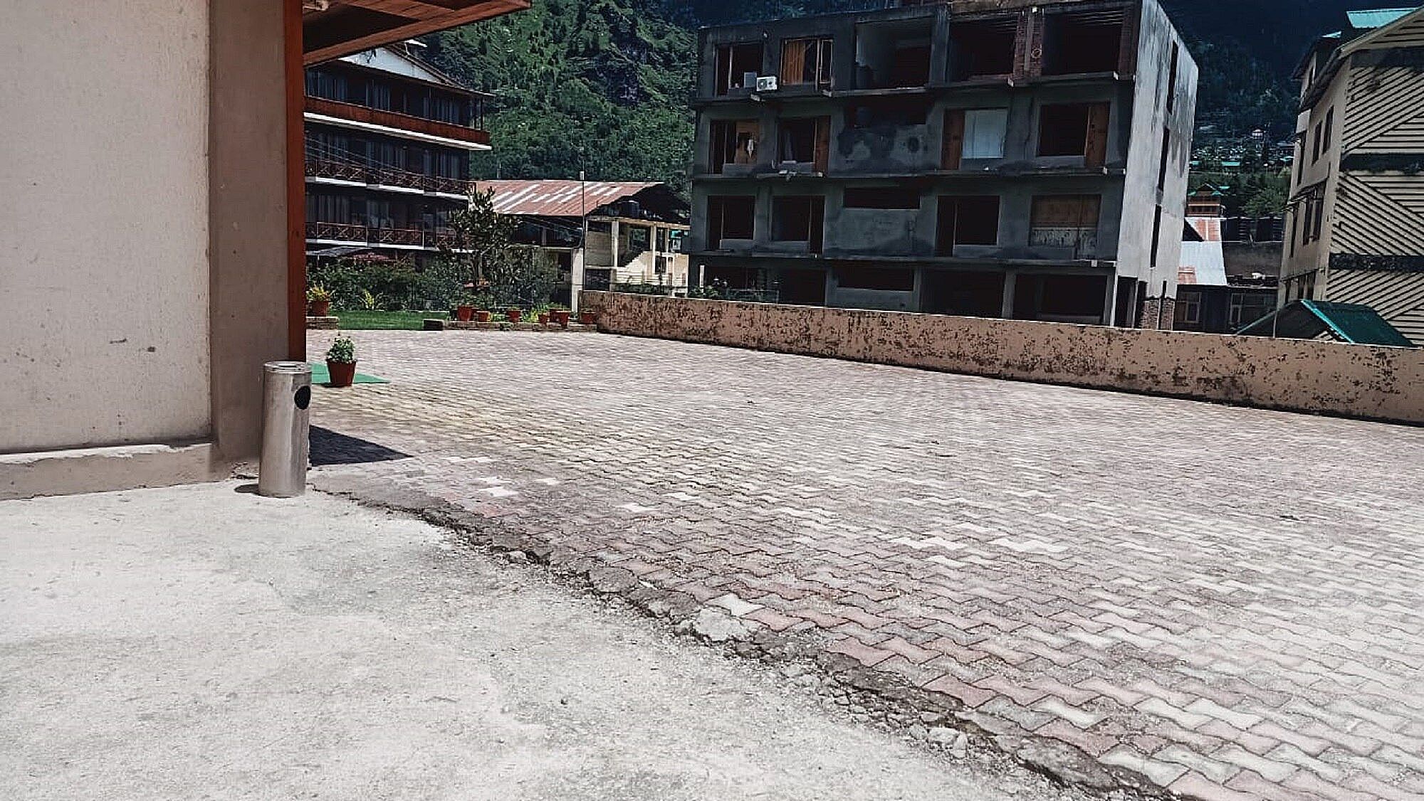 Grace Resort and Spa, Manali (A Mountain View Resort)