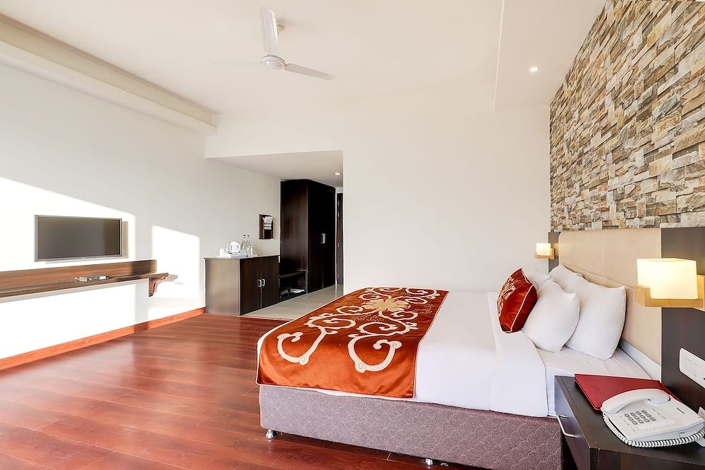 The Fern Denzong Hotel & Spa Gangtok Winter Green Premium Room 9