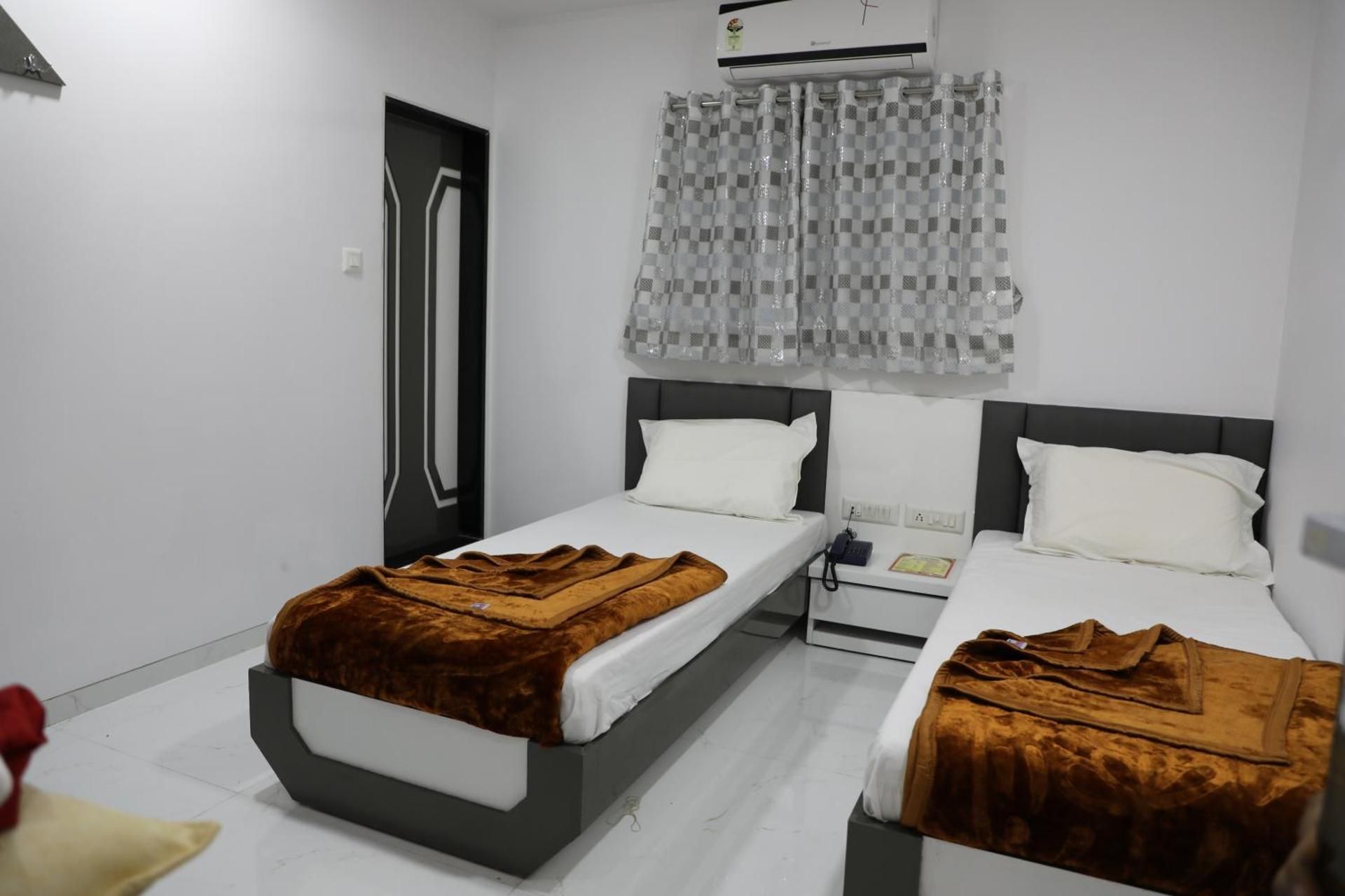 Luxurious Double Bedroom