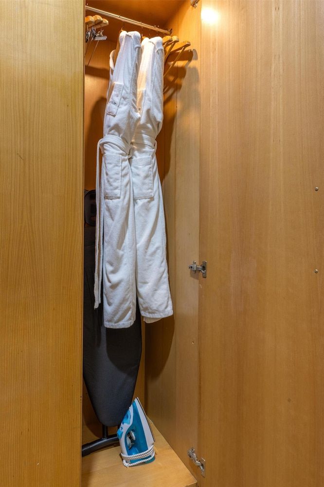 Golden Tulip Westlands Nairobi Standard Room - Commercial View 17