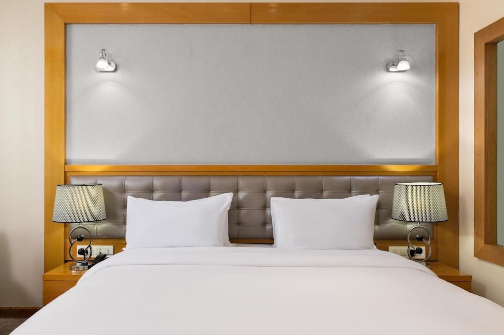 Golden Tulip Westlands Nairobi Standard Room - Commercial View 7