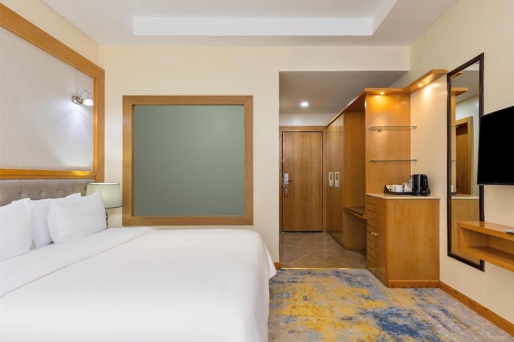 Golden Tulip Westlands Nairobi Standard Room - Commercial View 8