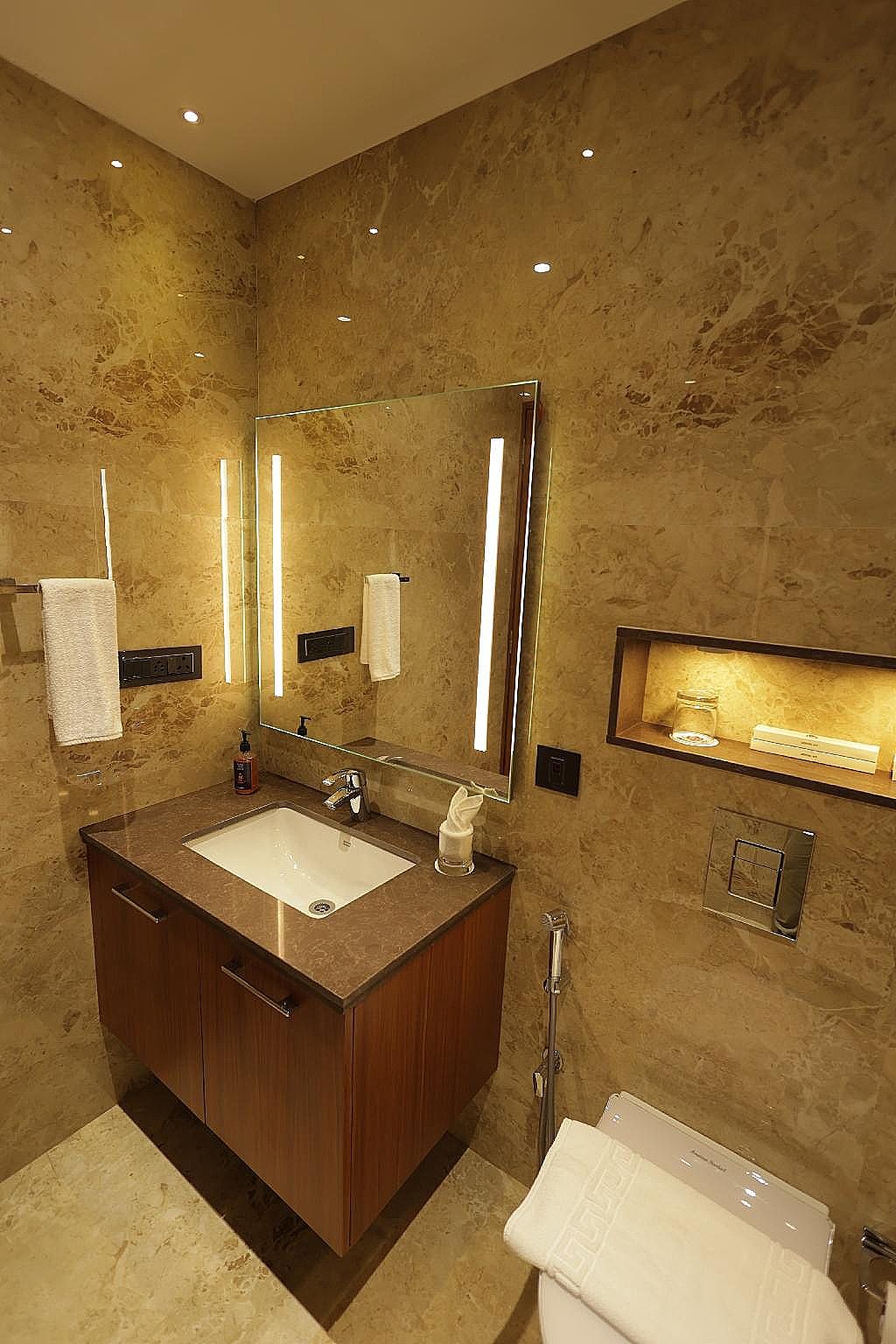 Deluxe Queen Room with View