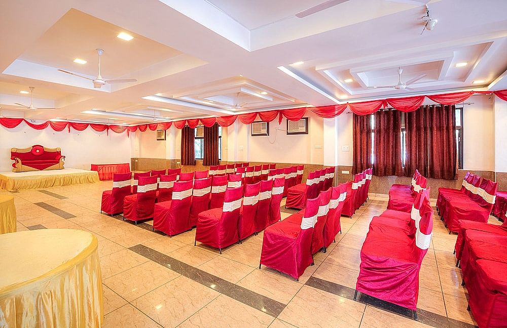 undefined Treebo Shivam Inn Near Singapore Mall 7