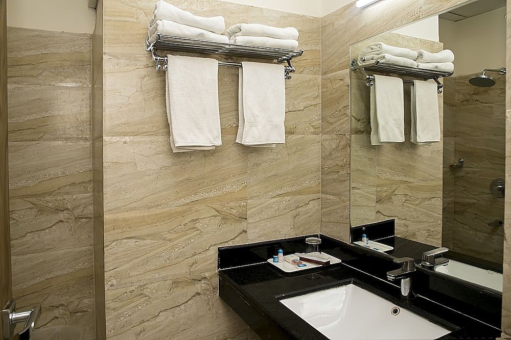 Hotel Ganges Grand Executive Room 15