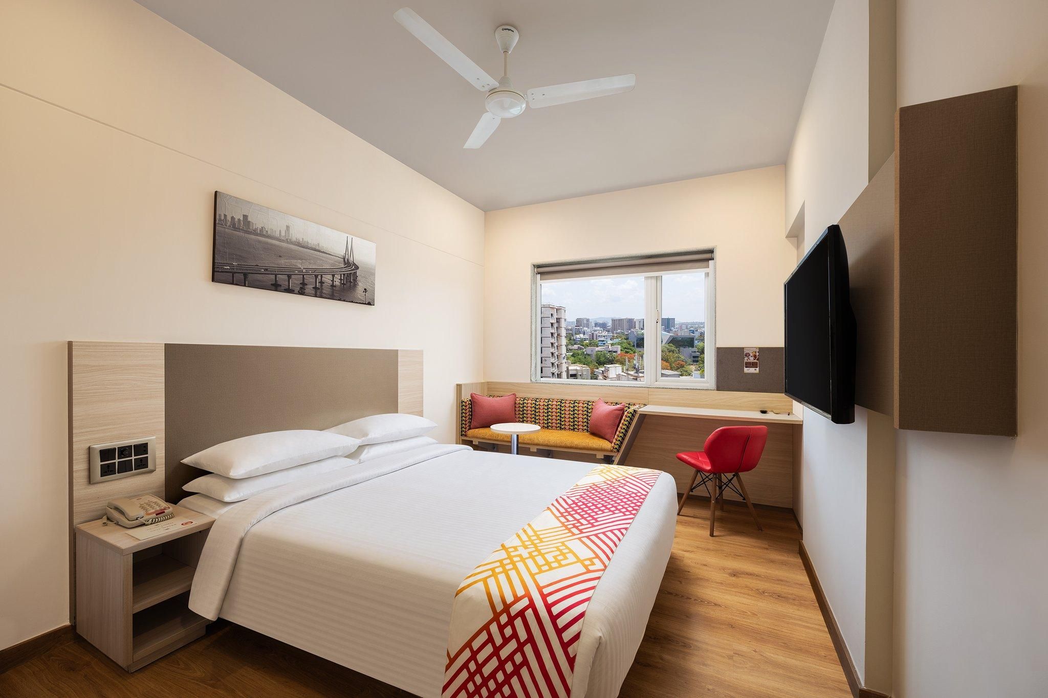 LUXE SINGLE ROOM
