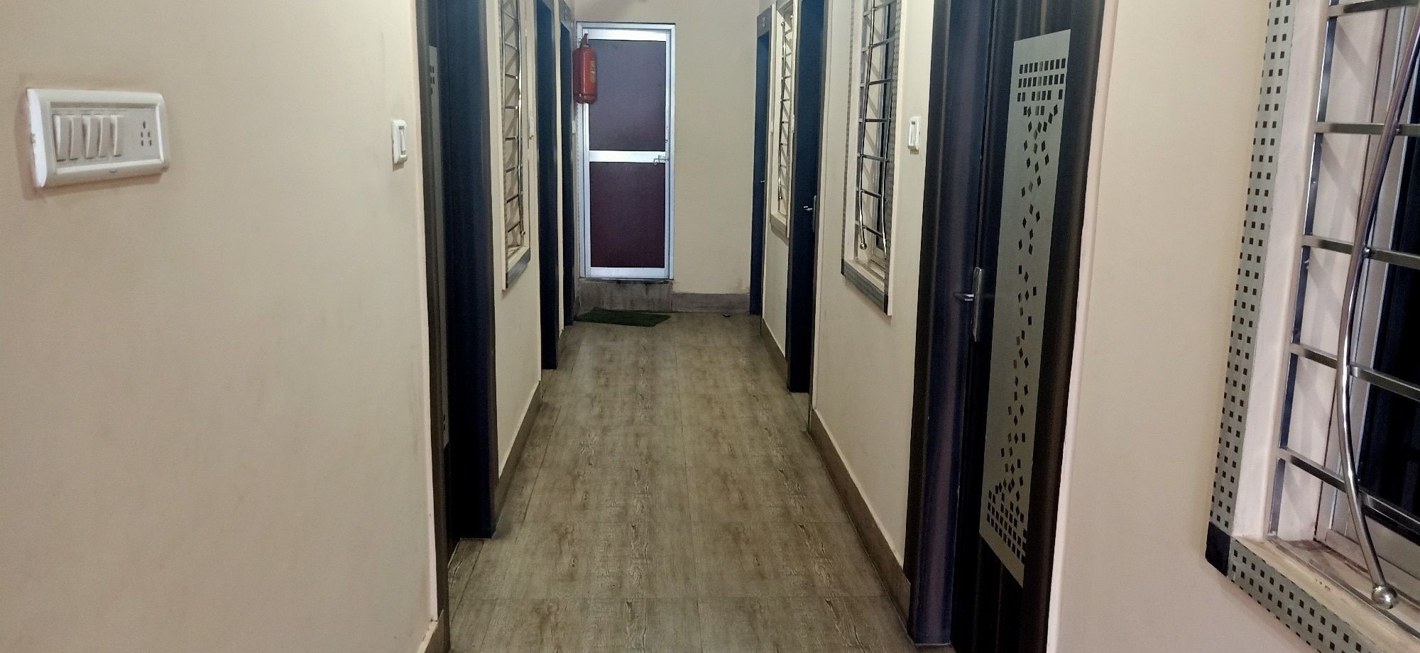 undefined Vee suites 4