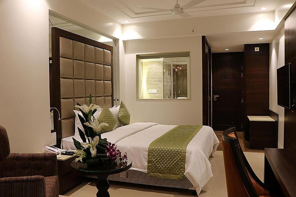 Calux Grand Inn Calangute  (Formerly Amara) Amara Premium Room 5