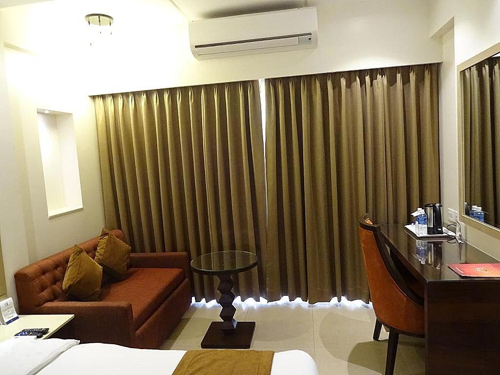 Calux Grand Inn Calangute  (Formerly Amara) Amara Premium Room 3