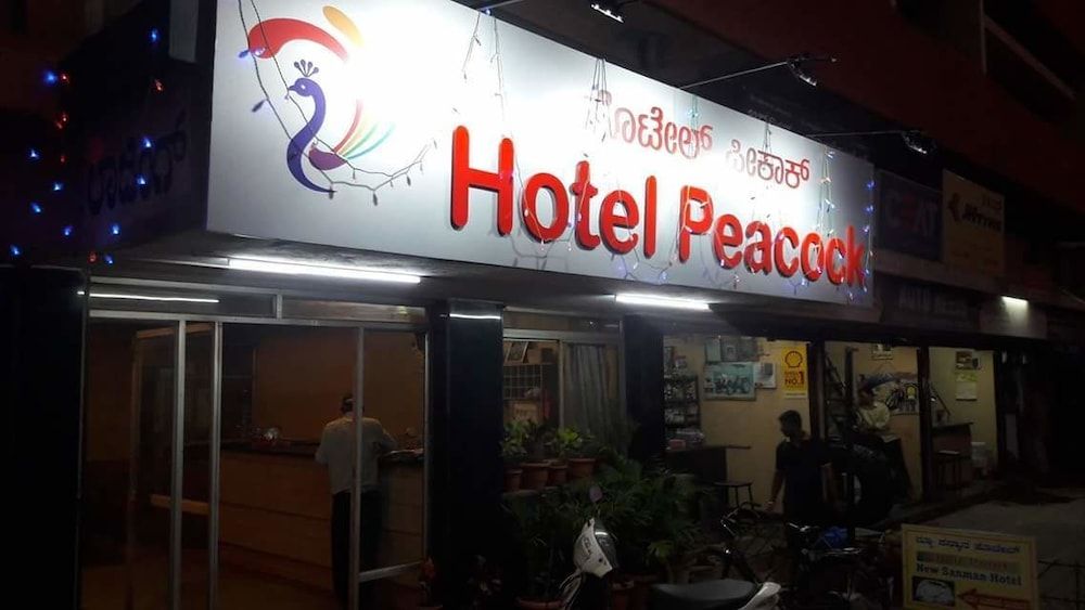 undefined  Hotel Peacock 10