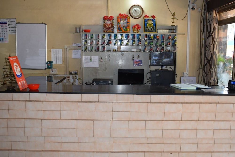 undefined  Hotel Peacock 2