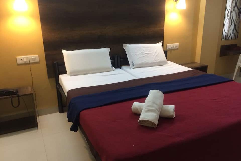 undefined  Hotel Peacock 5