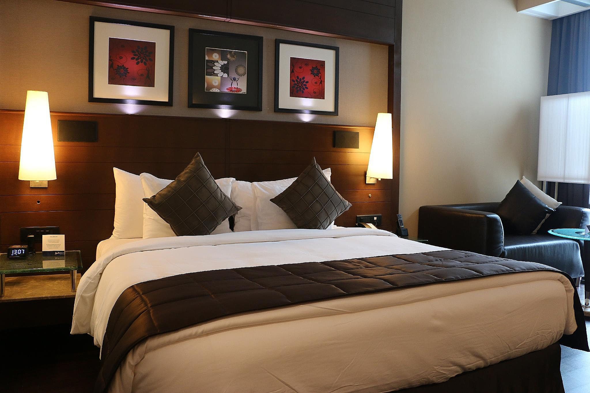 Radisson Blu Atria Bengaluru Superior Room 5