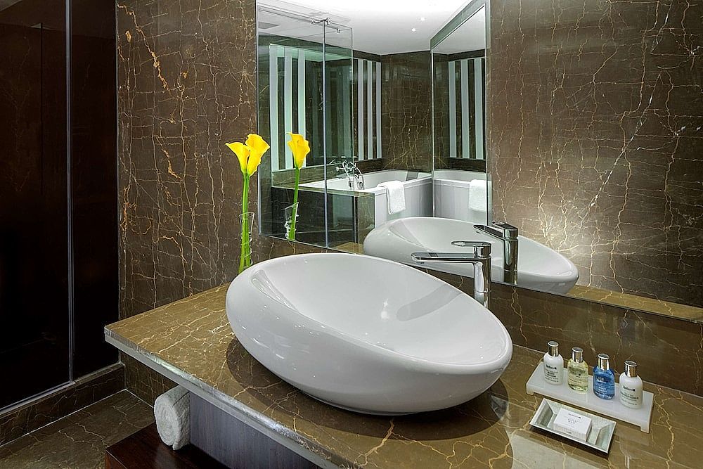 Radisson Blu Atria Bengaluru Superior Room 14