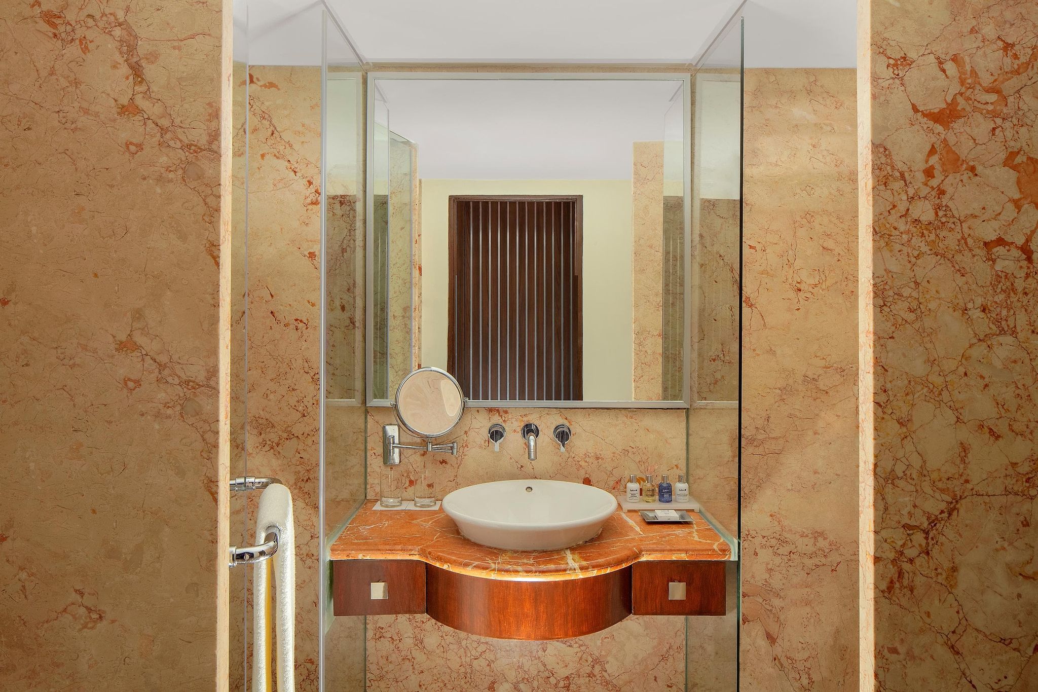 Radisson Blu Atria Bengaluru Superior Room 9