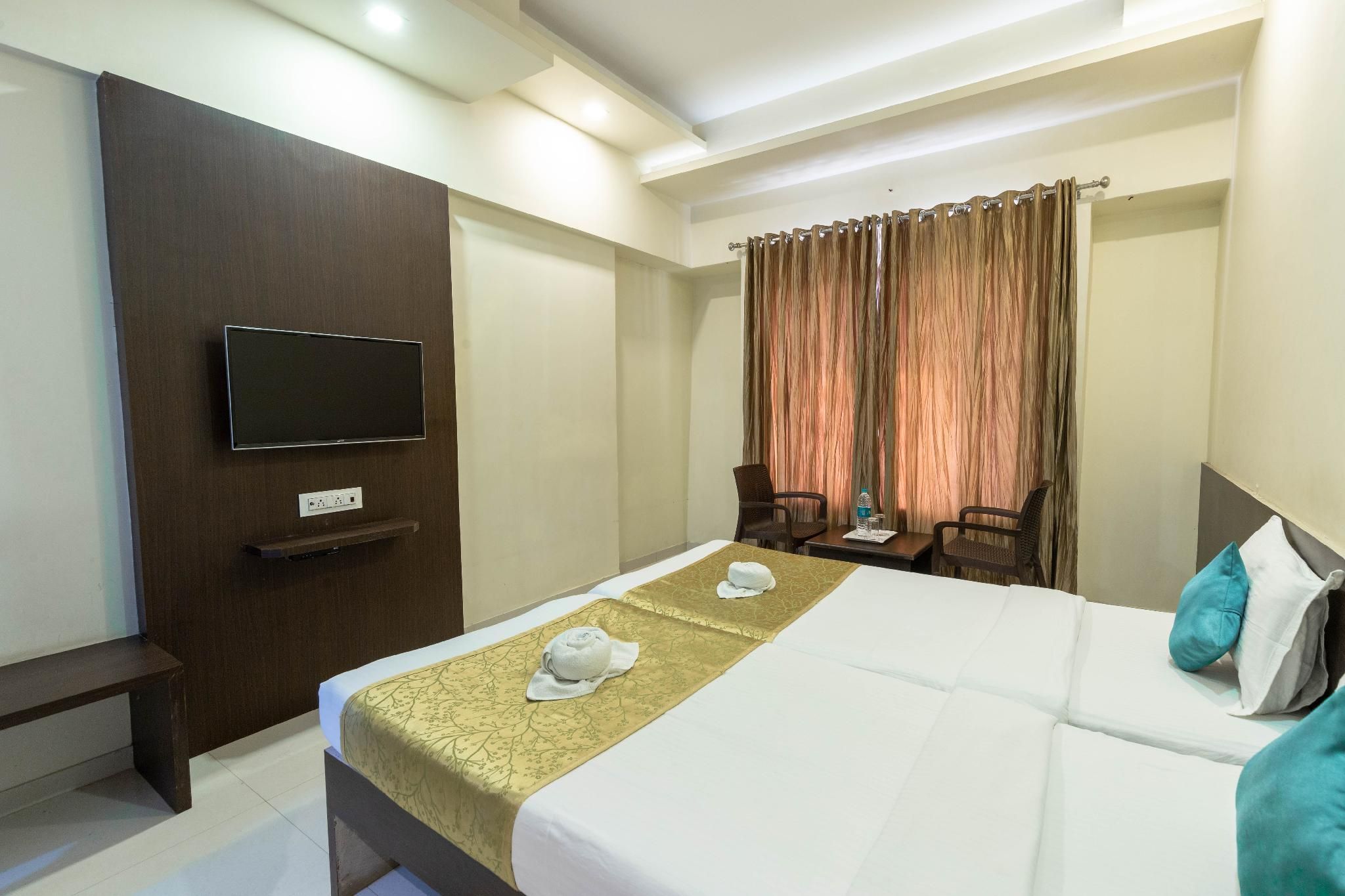 Hotel Galaxy inn Deluxe Room A/c 7