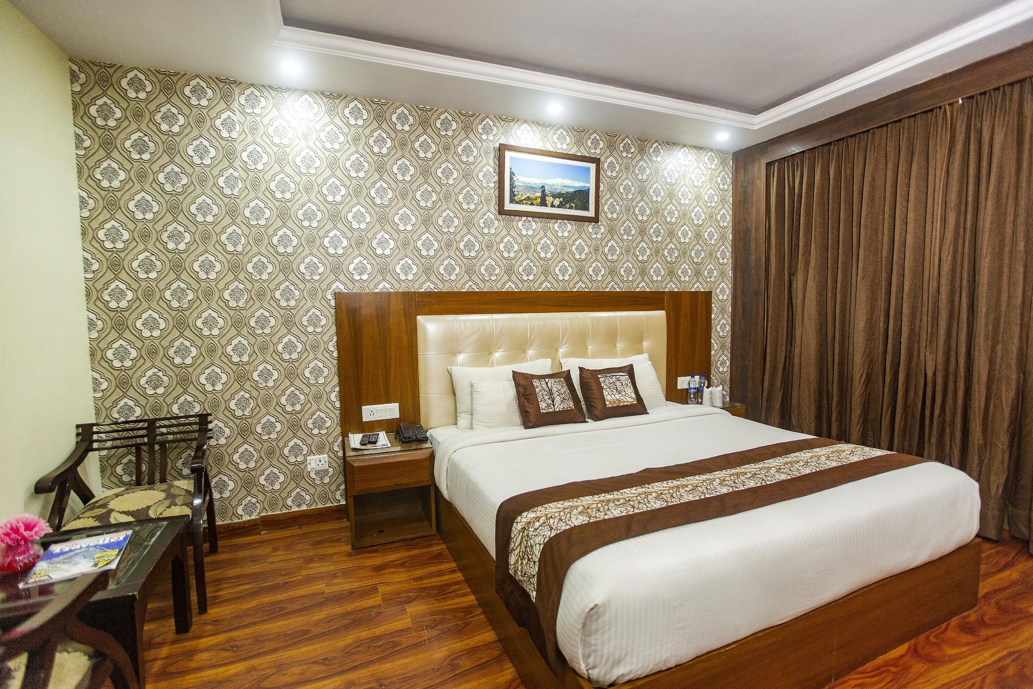 Hotel Snow Lotus Deluxe Room ( Non Valley View and Non AC)