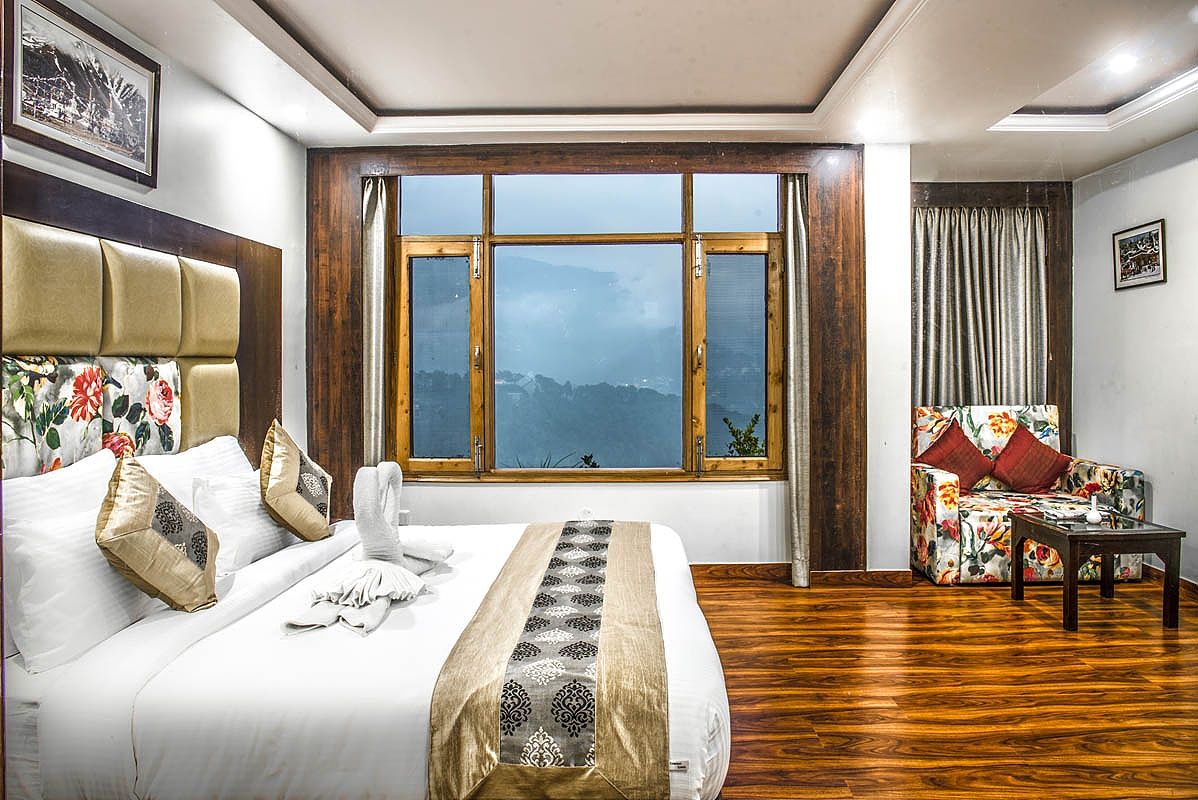 Hotel Snow Lotus Executive Room ( Valley View Non AC) 4