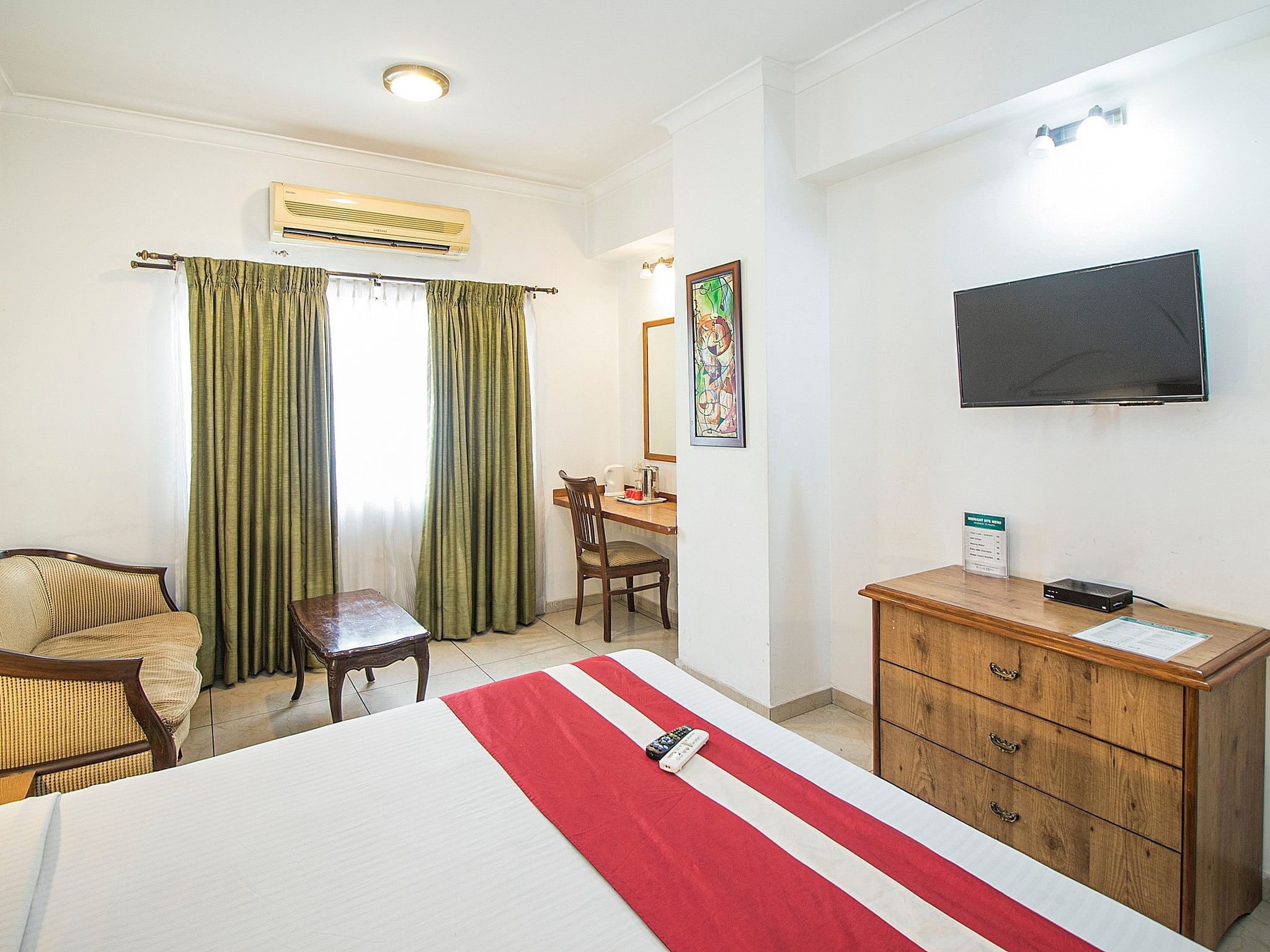 Premium Suite, 1 Queen Bed