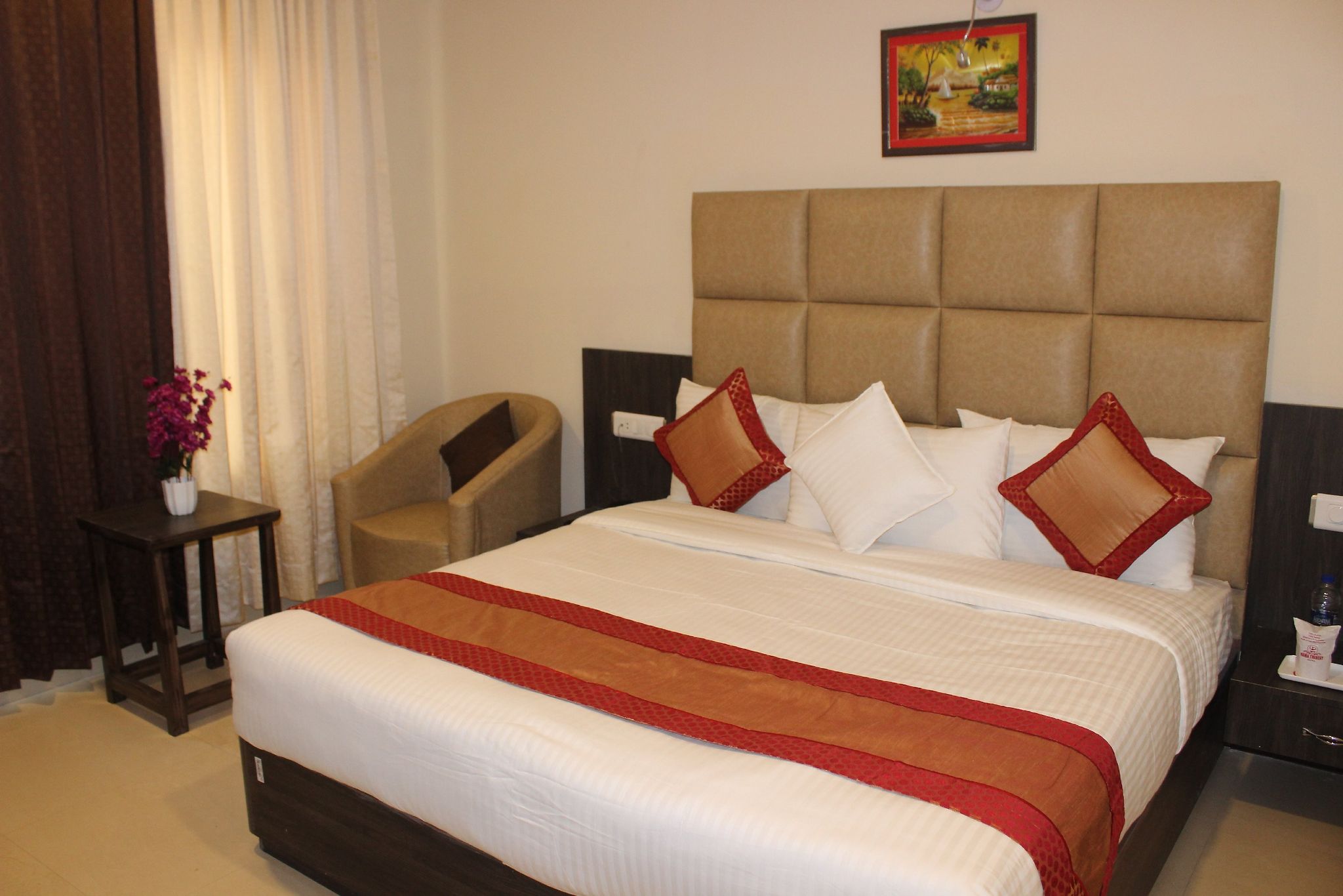 Zone Connect By The Park Katra Executive Rooms with Banganga Helipad Drop 2