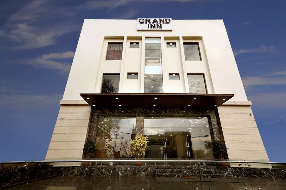 undefined Hotel The Grand Inn