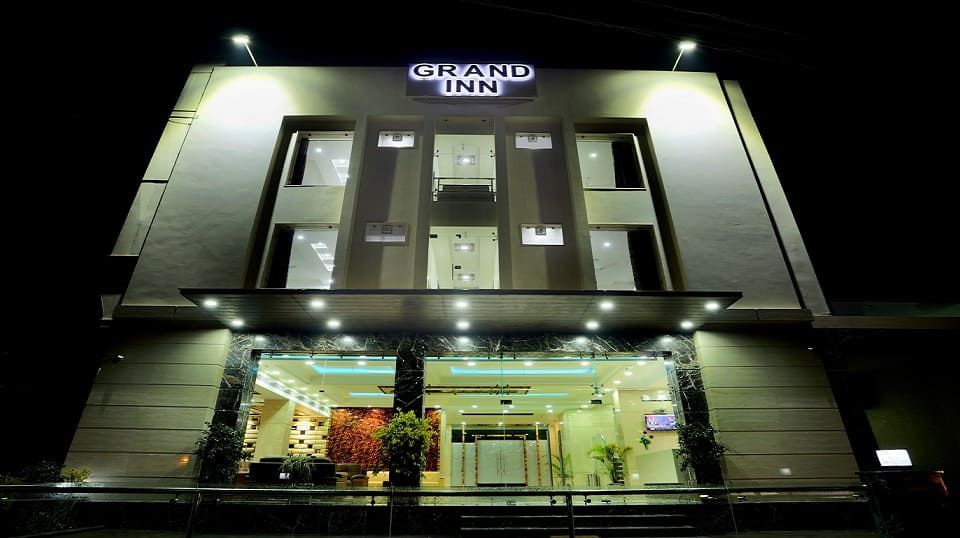 undefined Hotel The Grand Inn 6