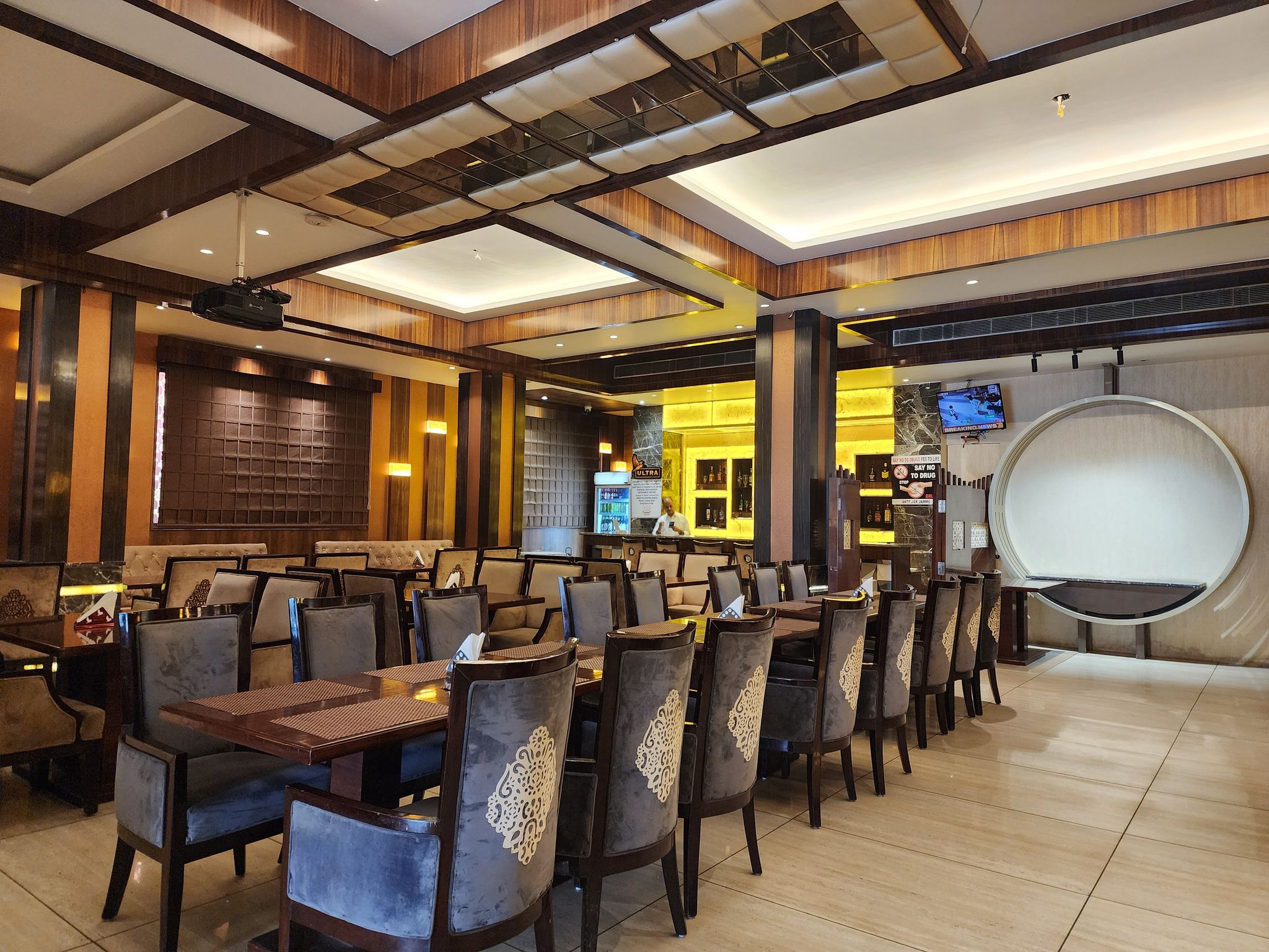 undefined Hotel The Grand Inn 4