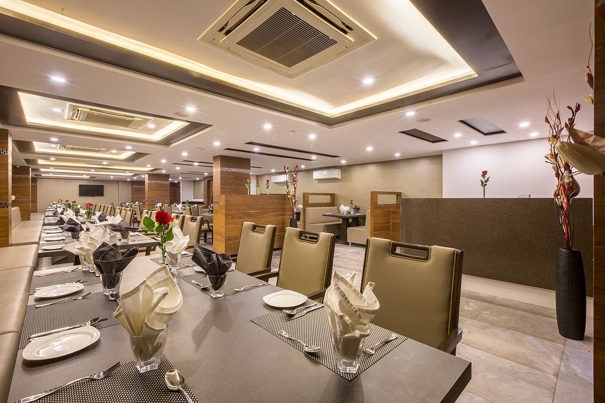 Food & Dining