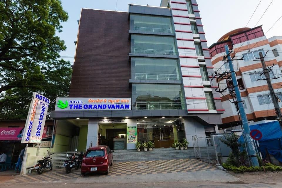 undefined The Grand Vanam