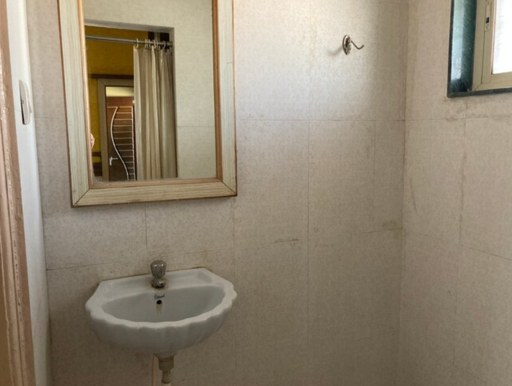 Hotel Shree Sai Vishwa Double Bed Non AC 7