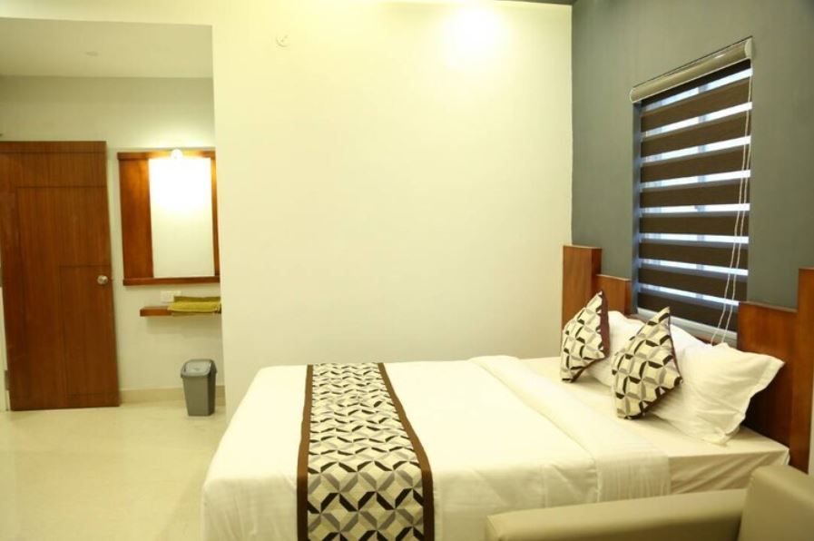 Classic Deluxe Double AC Room