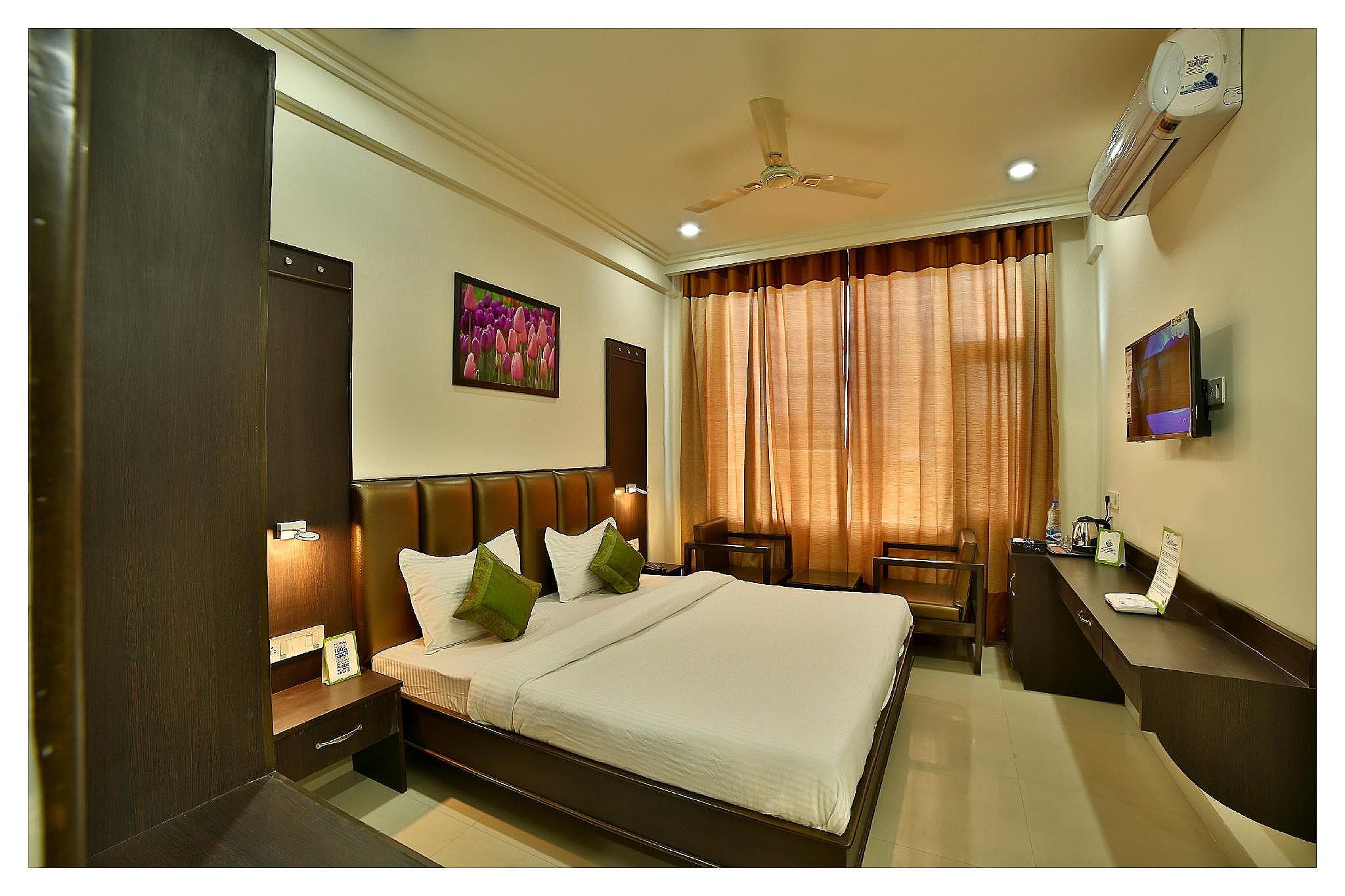 Treebo Dee Intercontinental Amritsar Standard Double Room 9