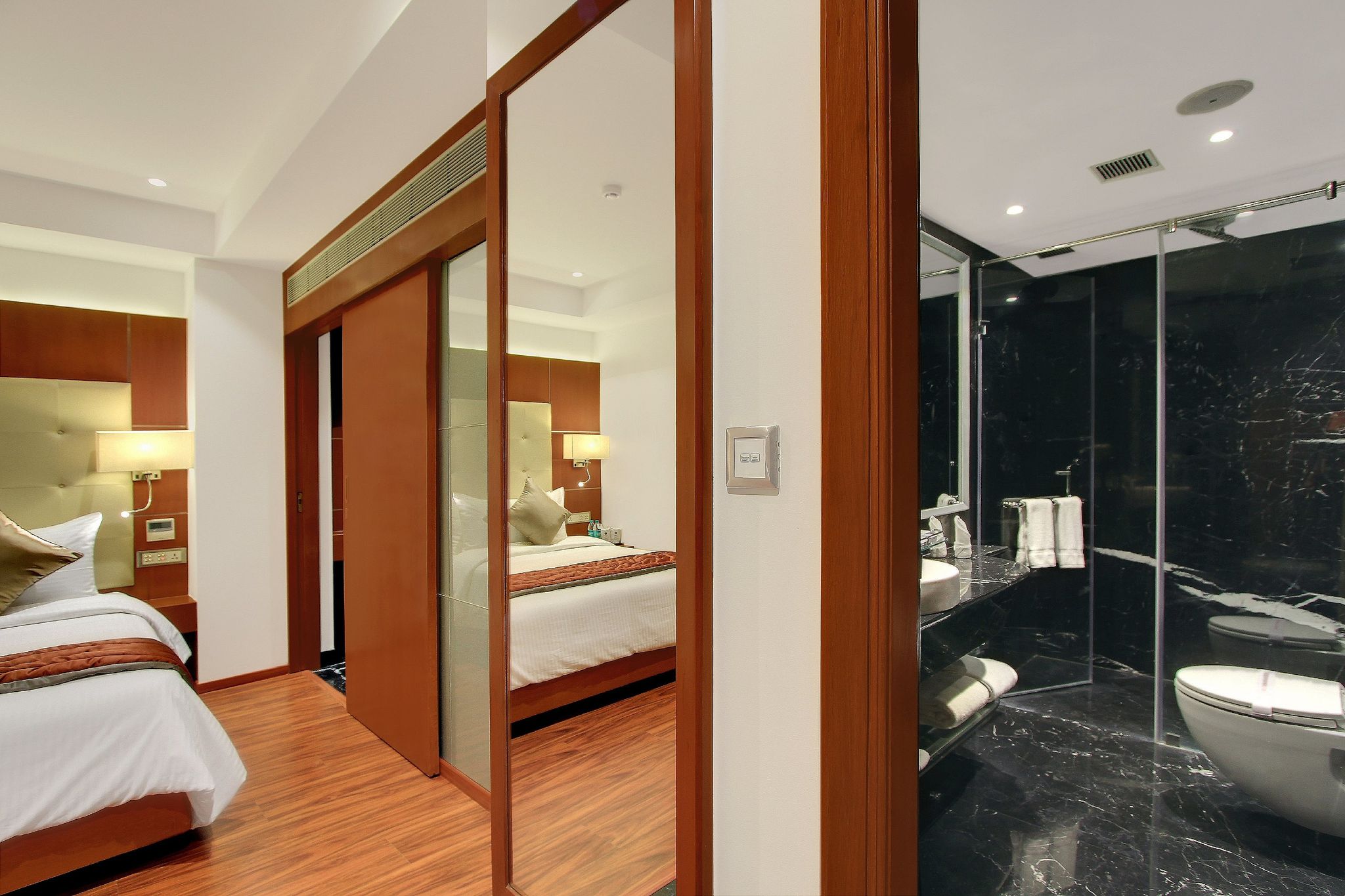 JUNIOR SUITE ROOM