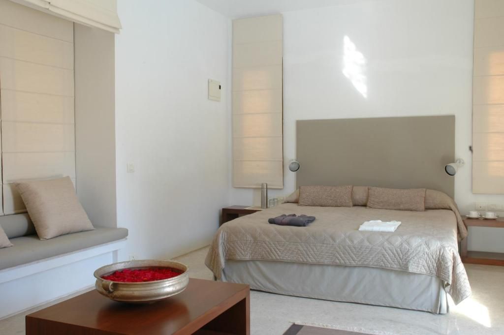 3-Bedroom Cottages Single