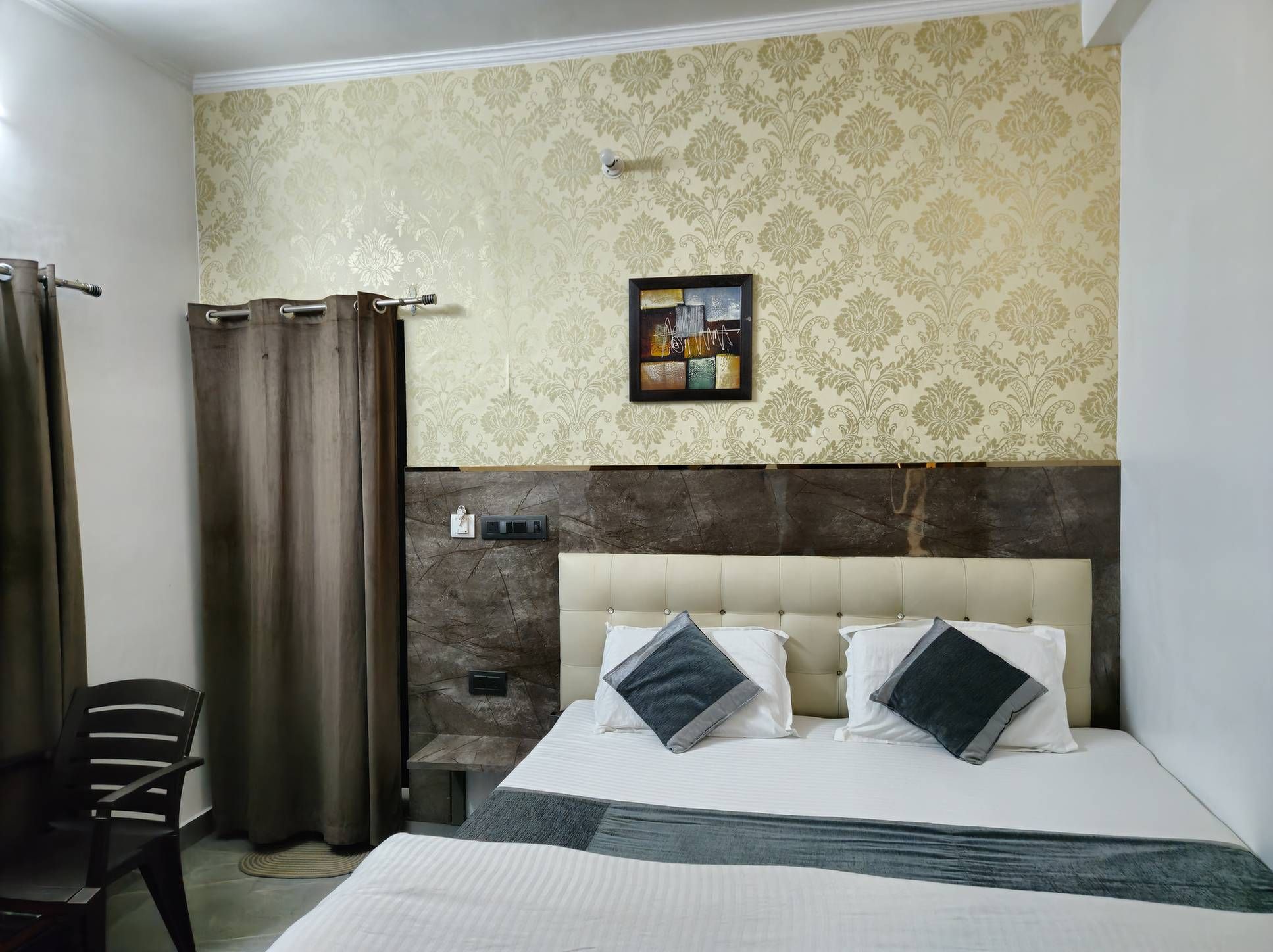 Krishna Residency - A Boutique Hotel Standard AC 7