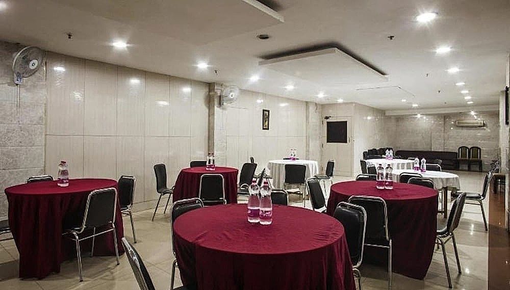 undefined Hotel Mid Town 4