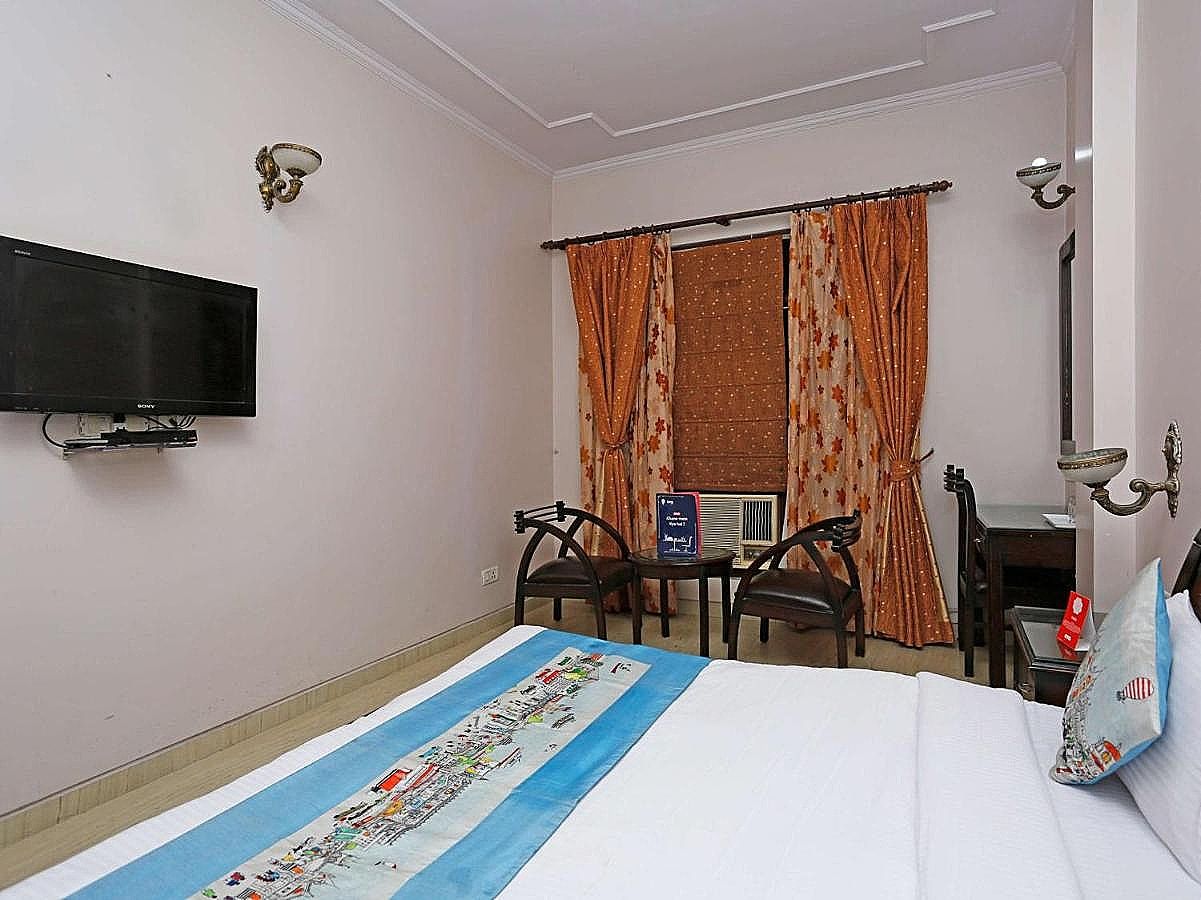 Hotel Mid Town Deluxe Room 7