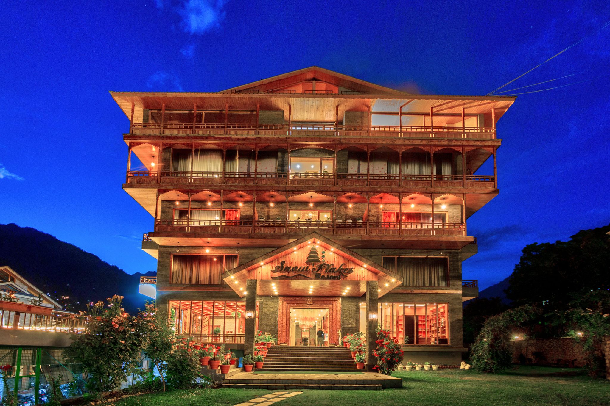 undefined Snow Flakes Resort And Spa Centrally Heated Luxury Resort 7