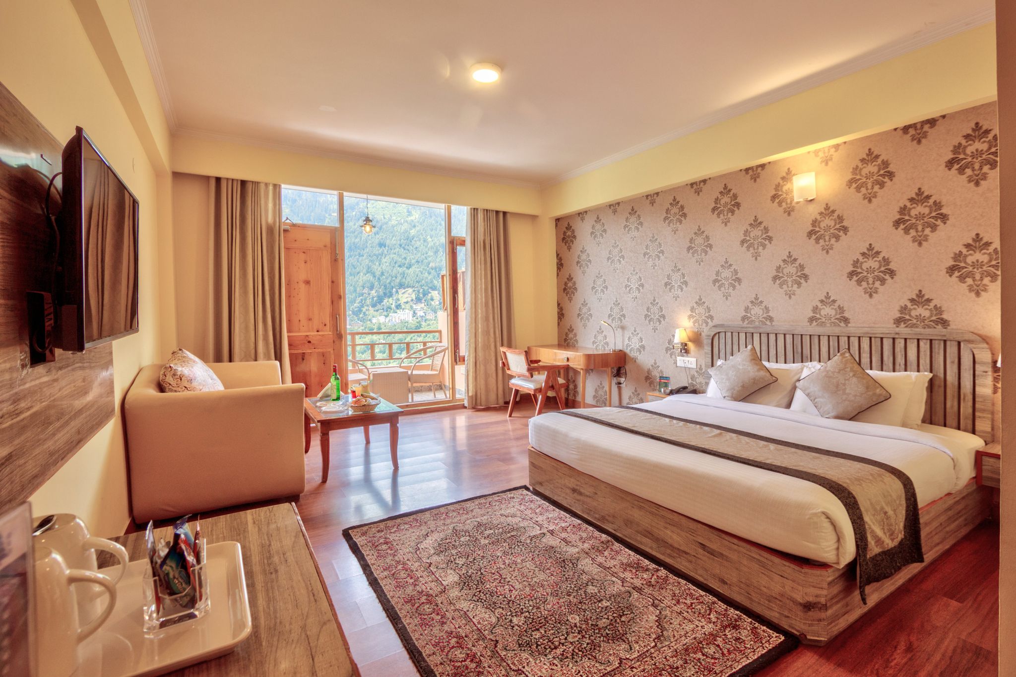 Snow Flakes Resort And Spa Centrally Heated Luxury Resort Deluxe Room with Mountain View & Private Balcony - Centrally Heated