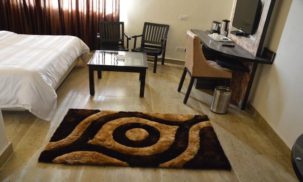 The Royal Paradise Executive Suite 7