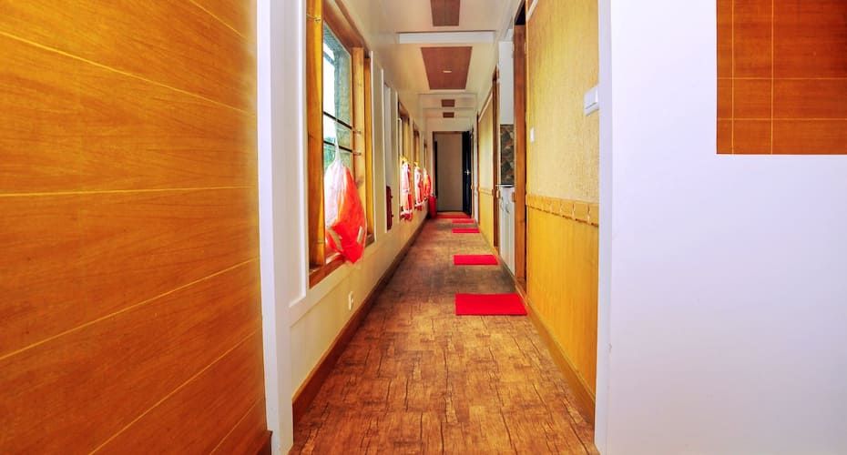 undefined Cathey Pacific Cruise 3