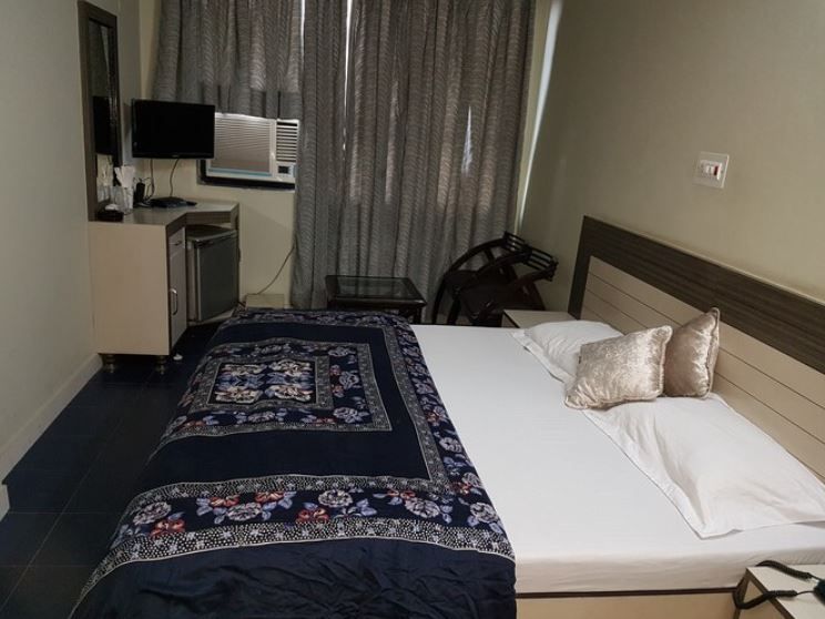 Hotel Veersarthak Super Deluxe Room 3